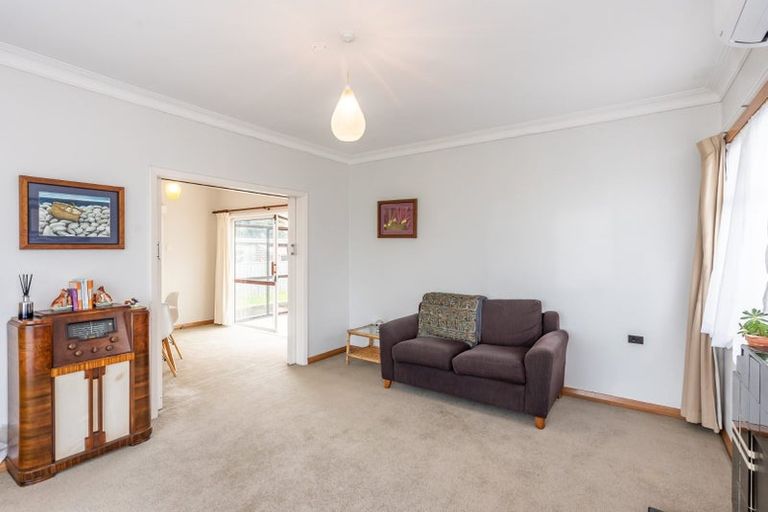 Photo of property in 20 Carlisle Street, Levin, 5510