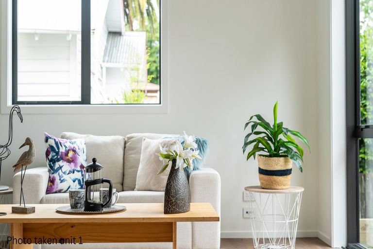 Photo of property in 2/4 Marama Street, Castor Bay, Auckland, 0620