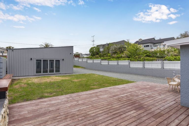 Photo of property in 116 Seaview Road, Paraparaumu Beach, Paraparaumu, 5032