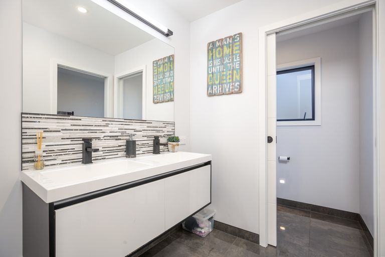 Photo of property in 18 Roger Renall Avenue, Lansdowne, Masterton, 5810