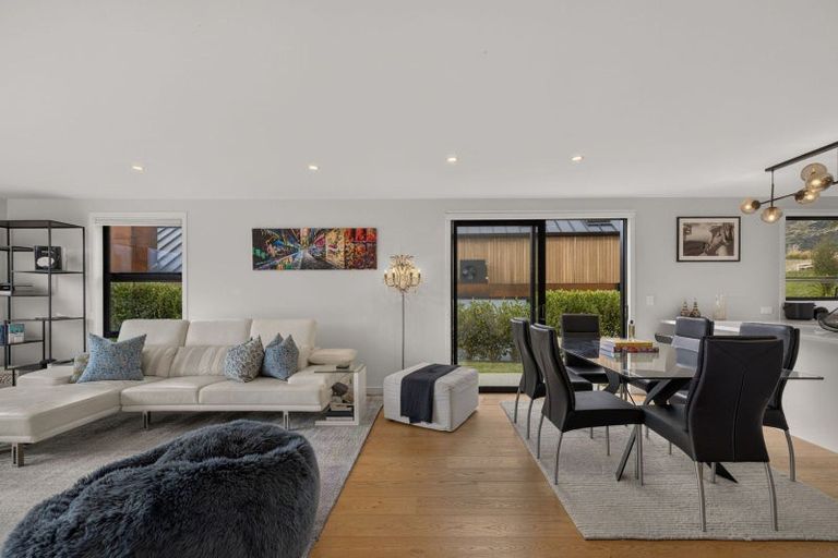 Photo of property in 25 Double Cone Road, Jacks Point, Queenstown, 9371