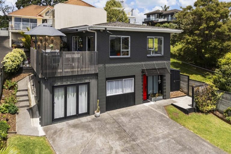 Photo of property in 1/18 Mizpah Road, Torbay, Auckland, 0630