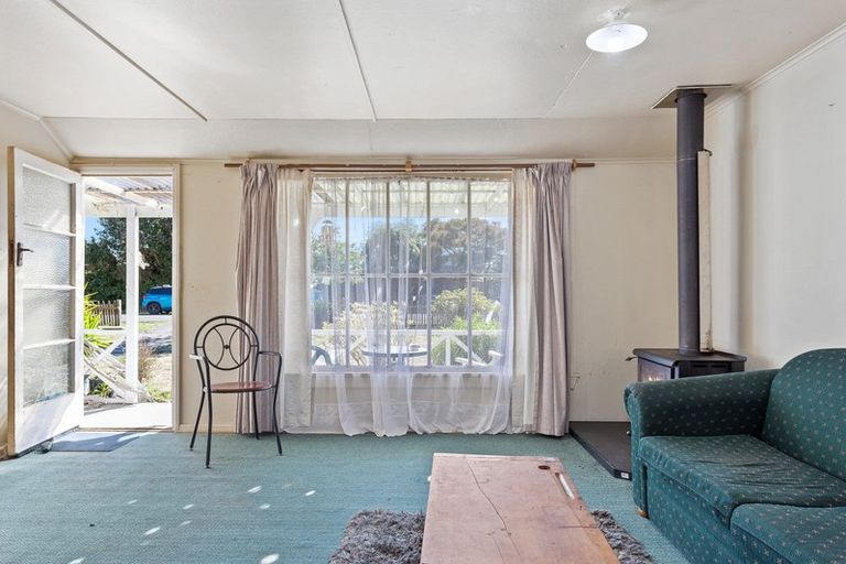 Photo of property in 29 Cross Street, Waikuku Beach, 7473