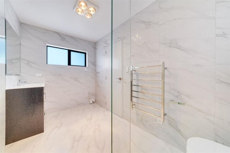 Photo of property in 14 Matukutureia Lane, Manurewa, Auckland, 2102