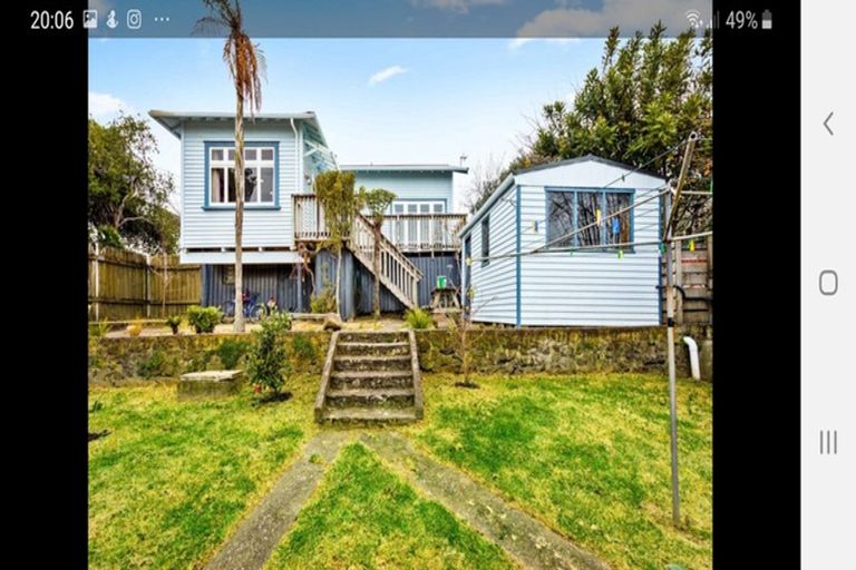 Photo of property in 20 Evans Road, Glen Eden, Auckland, 0602