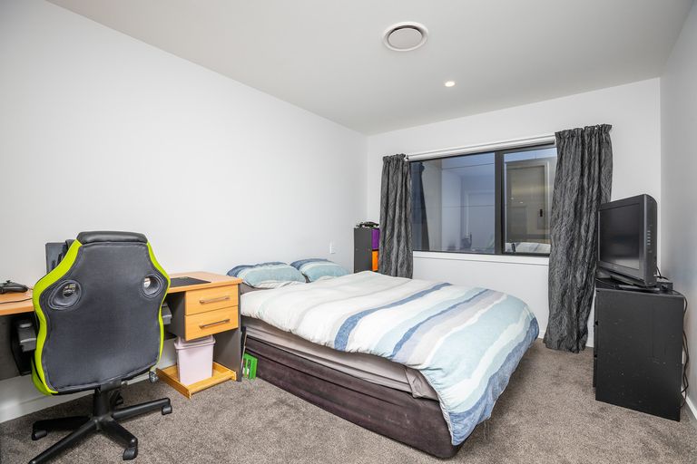 Photo of property in 18 Roger Renall Avenue, Lansdowne, Masterton, 5810