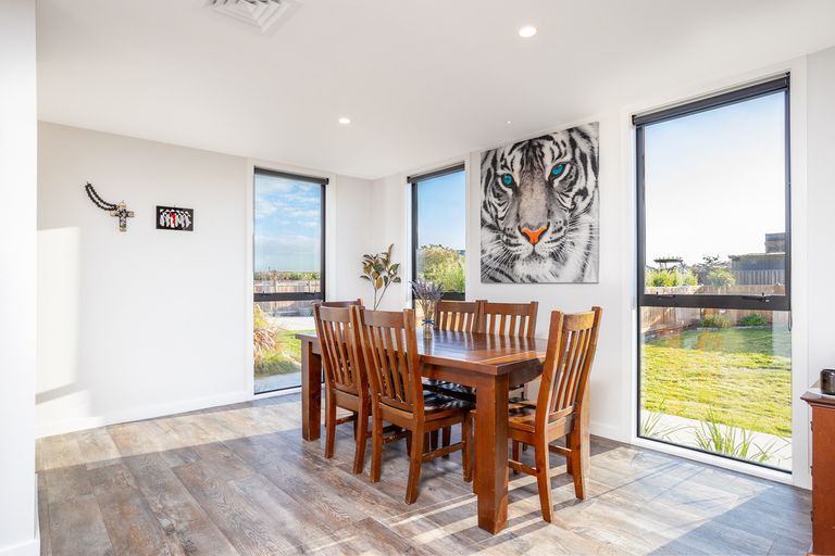 Photo of property in 18 Roger Renall Avenue, Lansdowne, Masterton, 5810