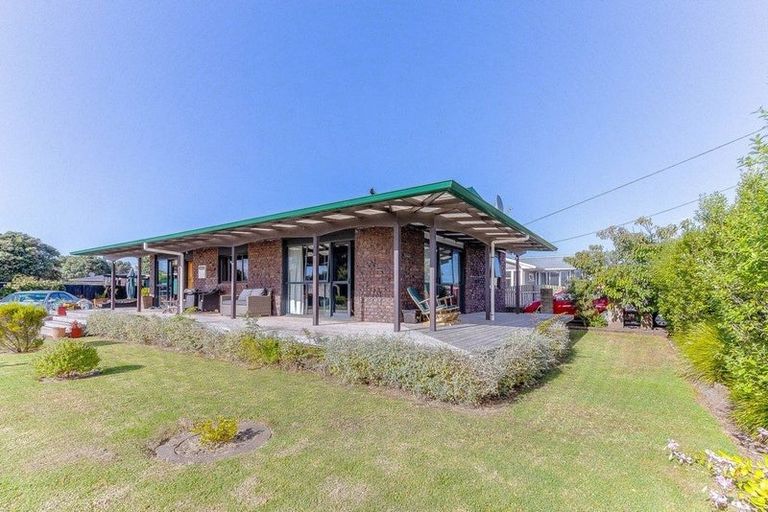 Photo of property in 64 Mosston Road, Castlecliff, Whanganui, 4501