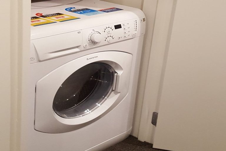 Photo of property in 3a Luxton Place, Mount Pleasant, Christchurch, 8081