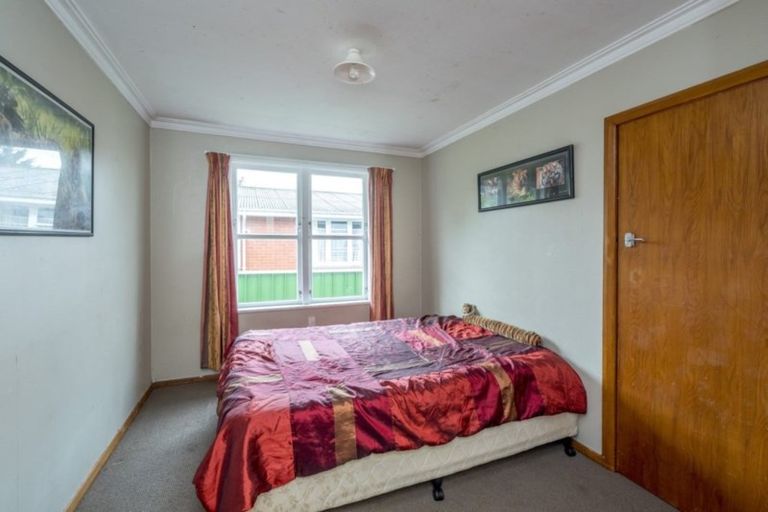 Photo of property in 10 Clyde Street, Levin, 5510