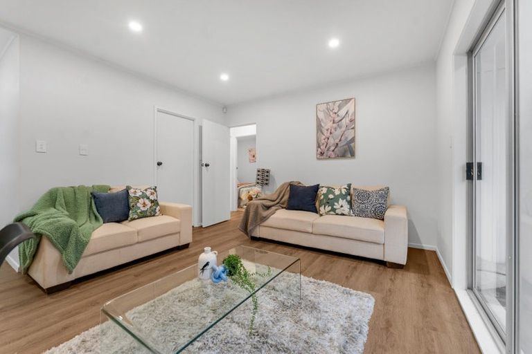 Photo of property in 4/43 Mcleod Road, Henderson, Auckland, 0612