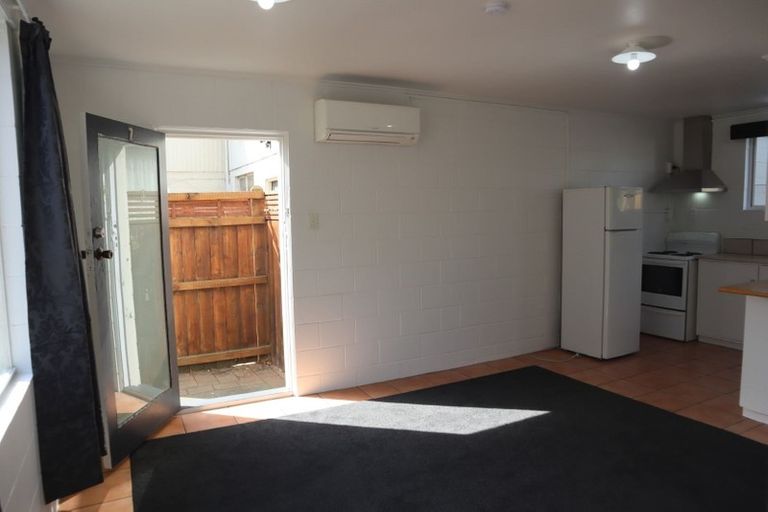 Photo of property in 7/21 Olliviers Road, Phillipstown, Christchurch, 8011