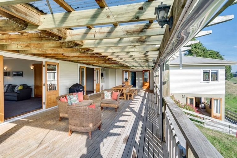 Photo of property in 295 Kawera Road, Pukehamoamoa, Hastings, 4179