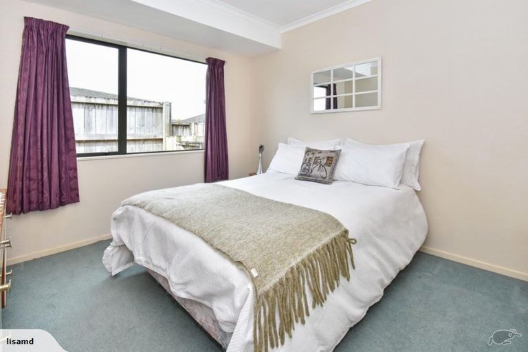 Photo of property in 14 Woodcroft Way, Pukekohe, 2120