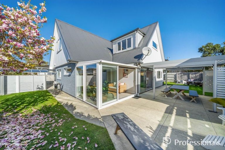 Photo of property in 32 Orr Crescent, Hutt Central, Lower Hutt, 5011