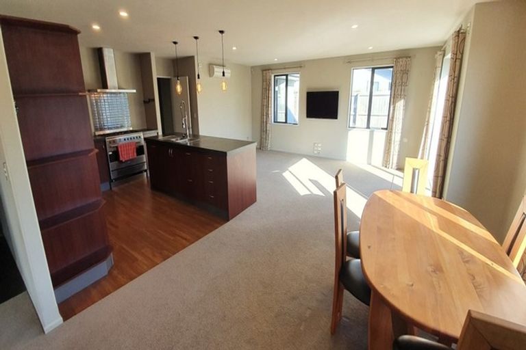 Photo of property in 29 Papaumu Green, Parklands, Christchurch, 8083