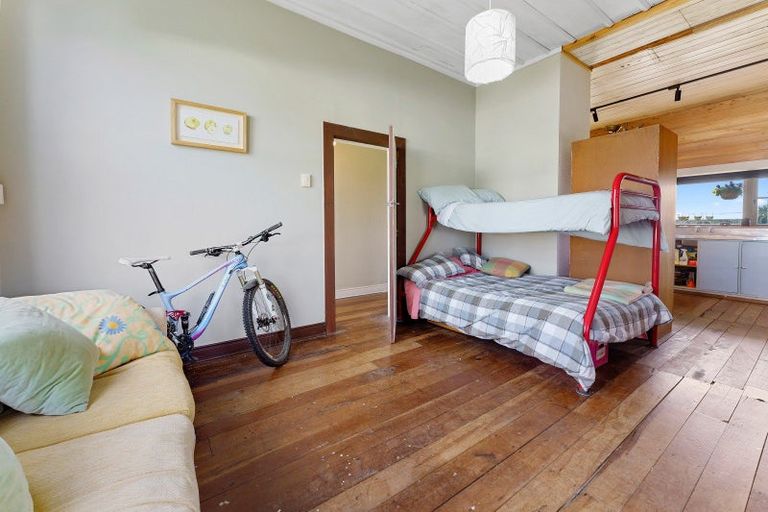 Photo of property in 34 Manga-pirau Street, Waikawa Beach, Manakau, 5573