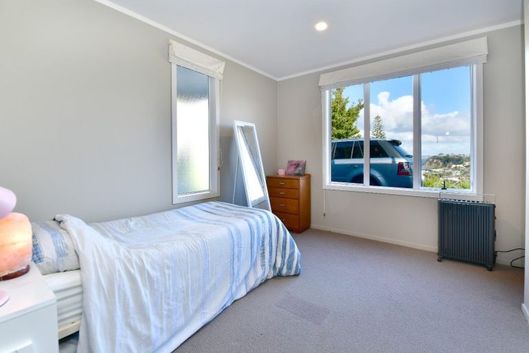 Photo of property in 1114 Whangaparaoa Road, Tindalls Beach, Whangaparaoa, 0930