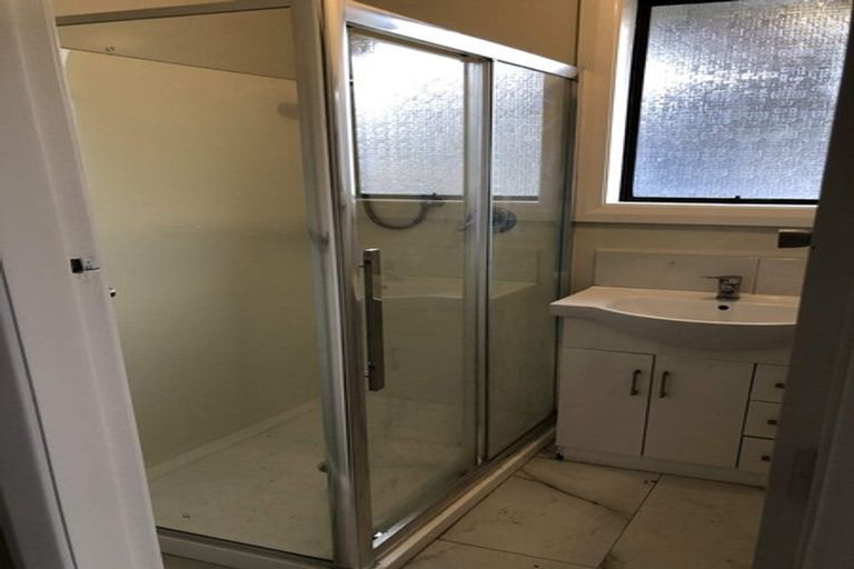 Photo of property in 15 Kaplan Avenue, Islington, Christchurch, 8042