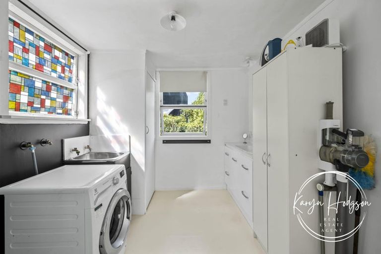 Photo of property in 10 Regent Street, Whakapirau, Maungaturoto, 0583