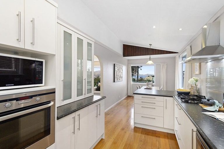 Photo of property in 29 Harbour View Road, Harbour View, Lower Hutt, 5010