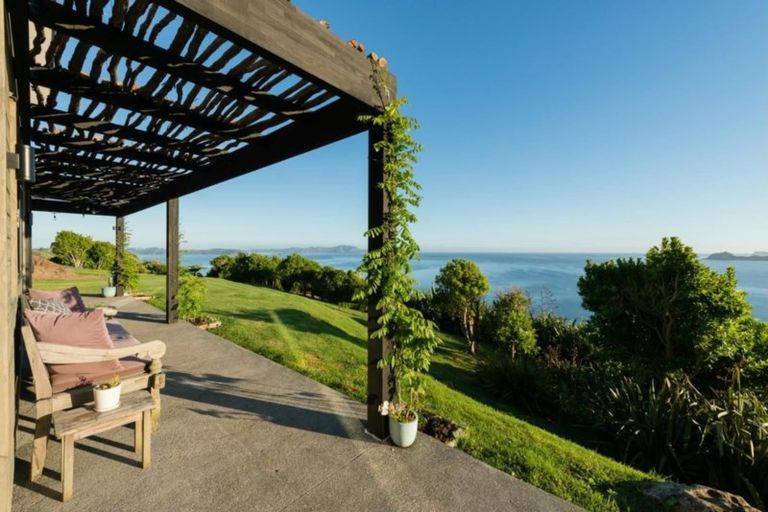 Photo of property in 98 Pukematu Lane, Russell, 0202