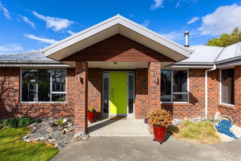 Photo of property in 2 Hitaua Place, Redwoodtown, Blenheim, 7201