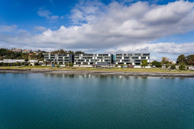 Photo of property in 209/7 Humber Street, Pandora, Napier, 4110