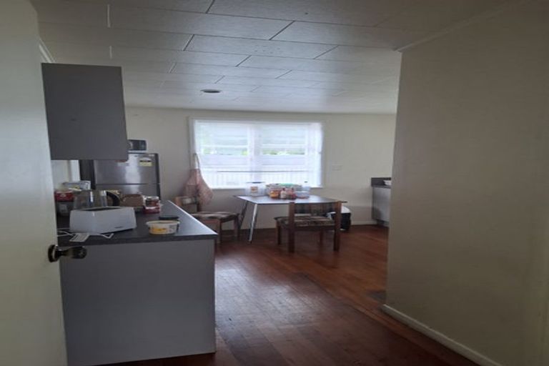 Photo of property in 68 Strand Crescent, Naenae, Lower Hutt, 5011