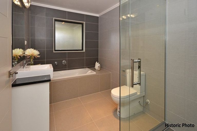 Photo of property in 20 Marwan Crescent, The Gardens, Auckland, 2105