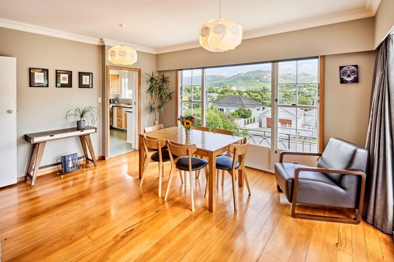 Photo of property in 43a Cockayne Road, Khandallah, Wellington, 6035