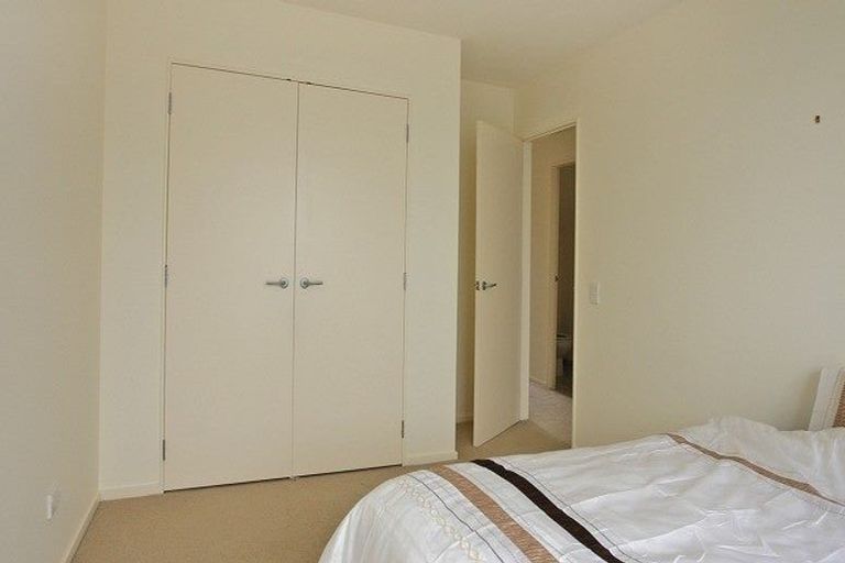 Photo of property in St Giles Court Apartments, 7/6 Vallance Street, Kilbirnie, Wellington, 6022