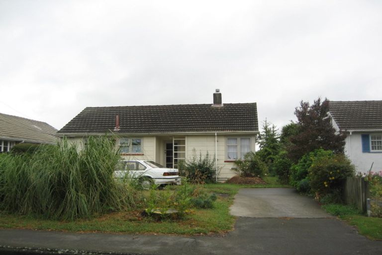 Photo of property in 15 Belfield Street, Dallington, Christchurch, 8061
