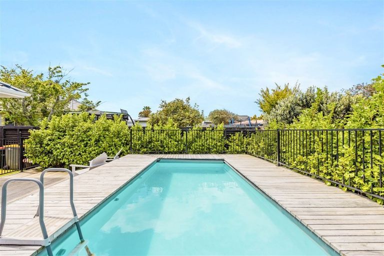 Photo of property in 57 Waipani Road, Te Atatu Peninsula, Auckland, 0610