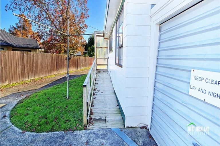 Photo of property in 1/67 Luanda Drive, Ranui, Auckland, 0612