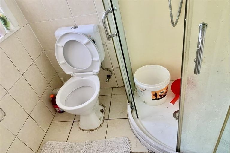 Photo of property in 1/16 Kenderdine Road, Papatoetoe, Auckland, 2025