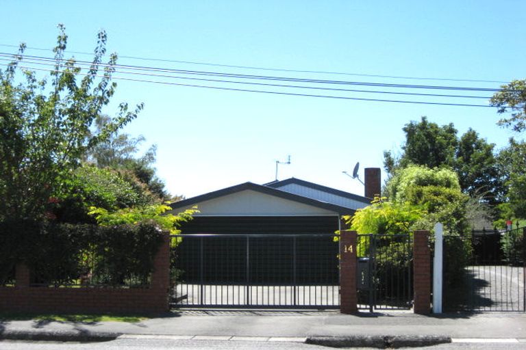 Photo of property in 14 Repton Street, Merivale, Christchurch, 8014
