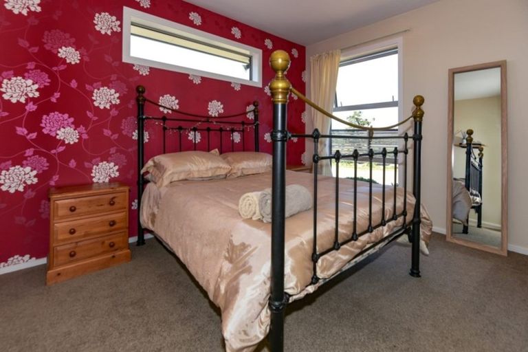 Photo of property in 10 Landsborough Drive, Darfield, 7571