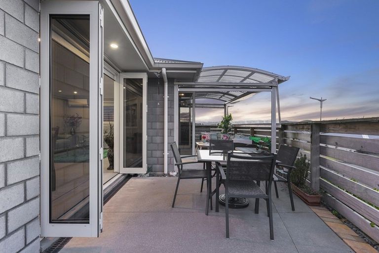 Photo of property in 16 Benmore Crescent, Pyes Pa, Tauranga, 3112