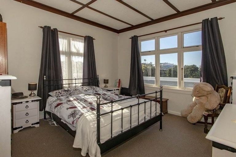 Photo of property in 14 Guys Hill Road, Hospital Hill, Napier, 4110