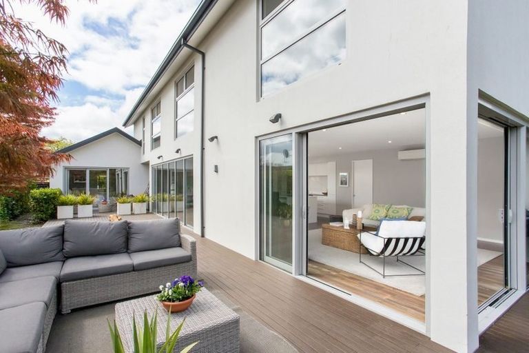 Photo of property in 19 Chepstow Avenue, Fendalton, Christchurch, 8052