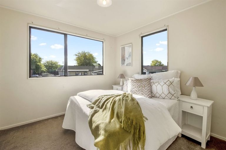 Photo of property in 22 Janese Place, Weymouth, Auckland, 2103