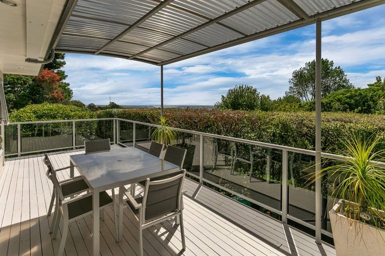 Photo of property in 92 Awanui Rise, Papakura, 2582