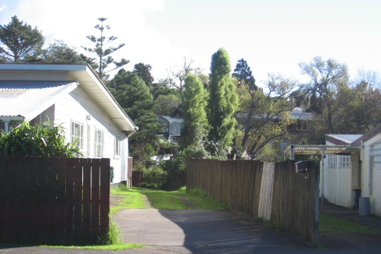 Photo of property in 3a Withers Road, Glen Eden, Auckland, 0602