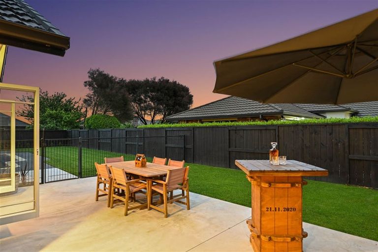 Photo of property in 14 Rosewood Court, Huntington, Hamilton, 3210