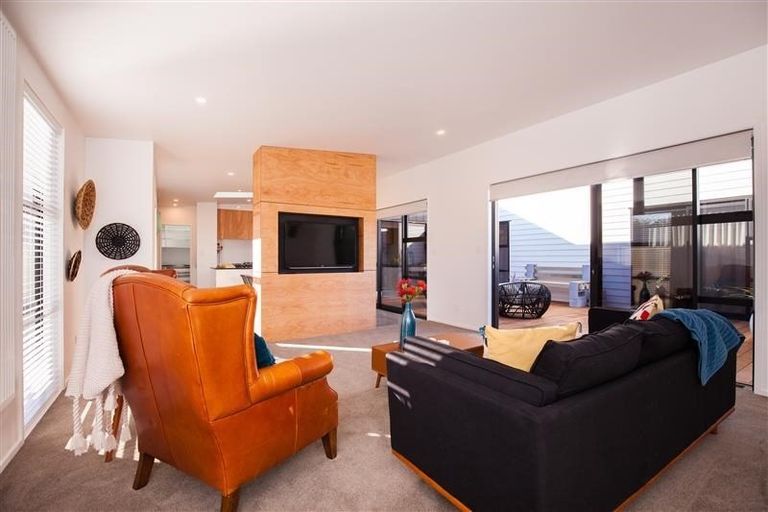 Photo of property in 41 Cyrus Street, Whalers Gate, New Plymouth, 4310