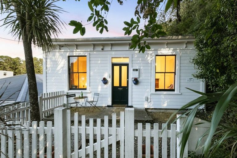 Photo of property in 21 Saint Mary Street, Thorndon, Wellington, 6011