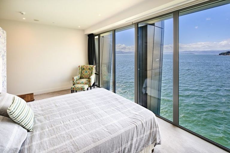 Photo of property in Clyde Quay Wharf, 3c/8 Clyde Quay Wharf, Te Aro, Wellington, 6011