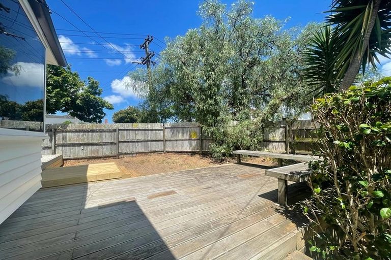 Photo of property in 5/3 Kawau Close, Orewa, 0931