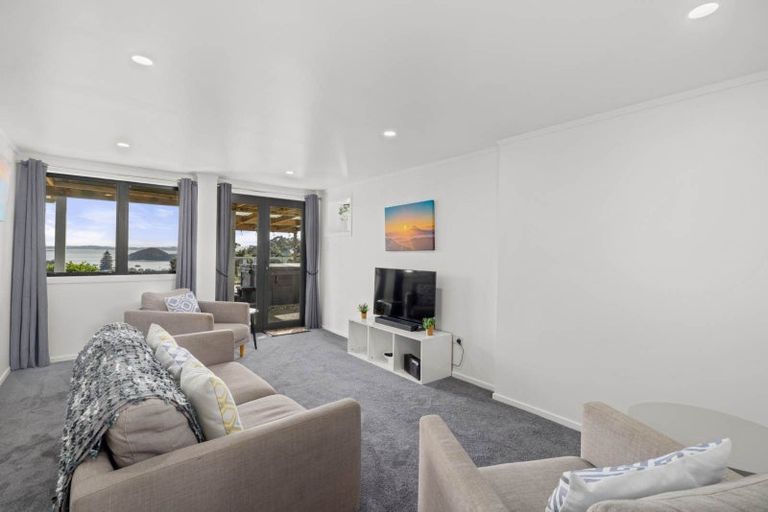 Photo of property in 2 Binnie Street, Paihia, 0200